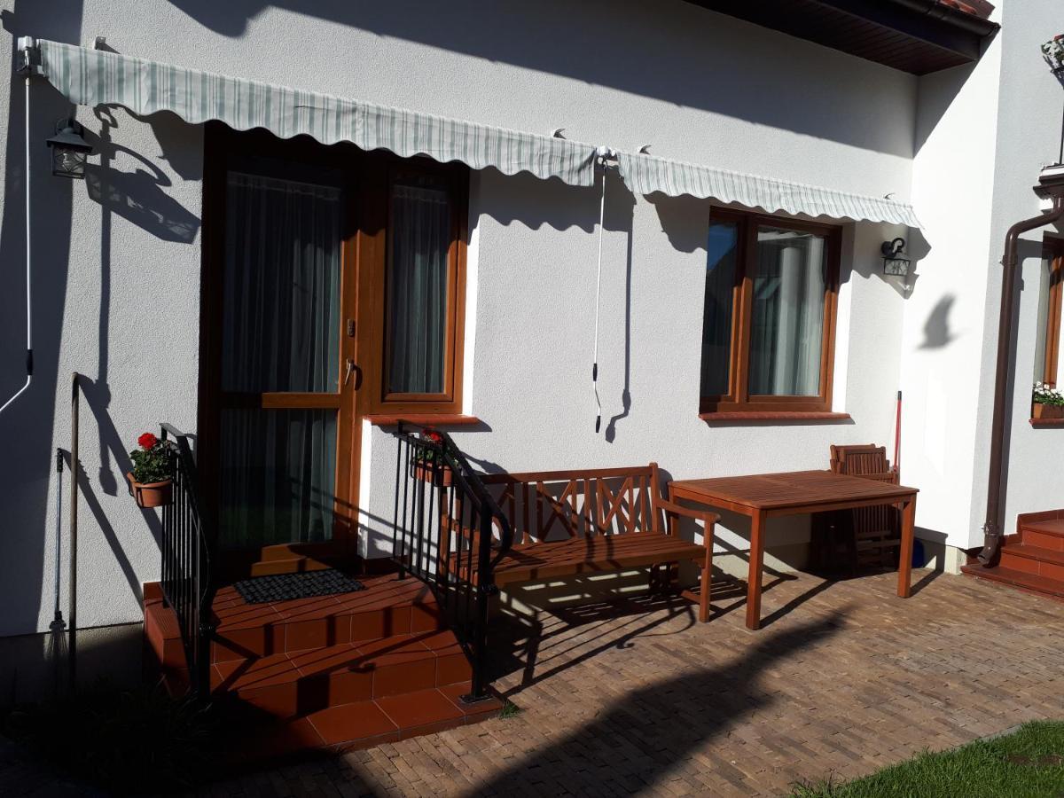 Apartament Pokoje U Franka Jastarnia Exterior foto