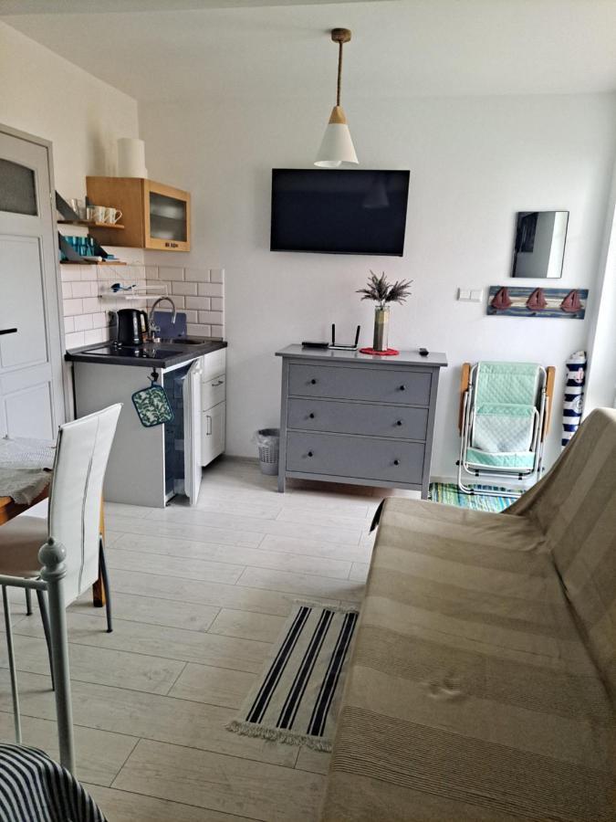 Apartament Pokoje U Franka Jastarnia Exterior foto