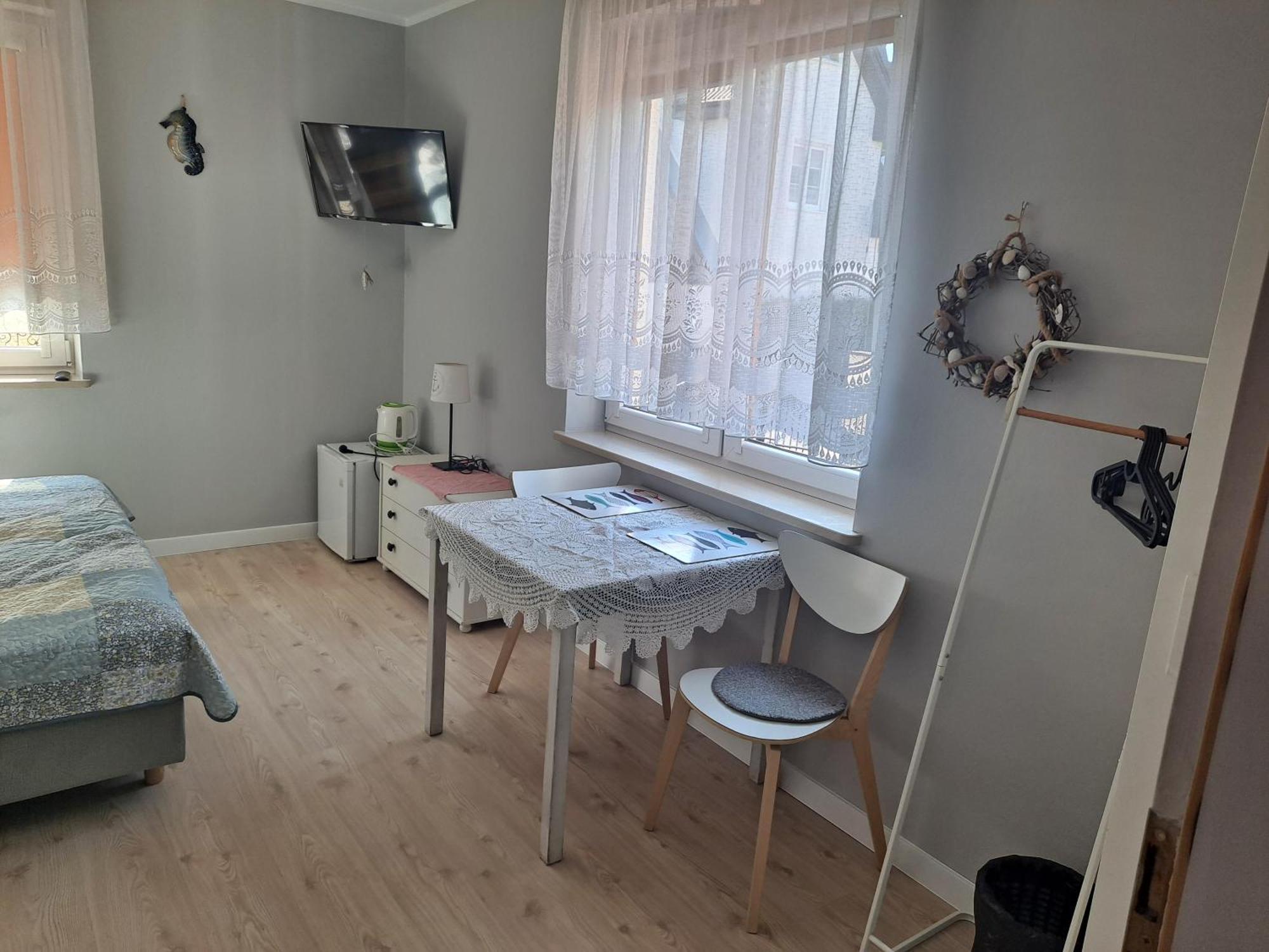 Apartament Pokoje U Franka Jastarnia Exterior foto
